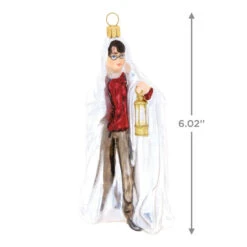 Hallmark Harry Potter™ Using The Invisibility Cloak™ Glass Ornament -Hallmark Store Harry Potter Invisibility Cloak Keepsake Ornament 1QEP3039 03