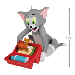 Hallmark Tom And Jerry™ What's For Lunch? Ornament -Hallmark Store Tom and Jerry Lunch Box Keepsake Ornament 1899QXI6059 03