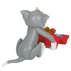 Hallmark Tom And Jerry™ What's For Lunch? Ornament -Hallmark Store Tom and Jerry Lunch Box Keepsake Ornament 1899QXI6059 06