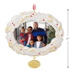 Hallmark A Beautiful Year 2023 Metal Photo Frame Ornament -Hallmark Store White Wreath Picture Frame Keepsake Ornament 1999QGO2617 03